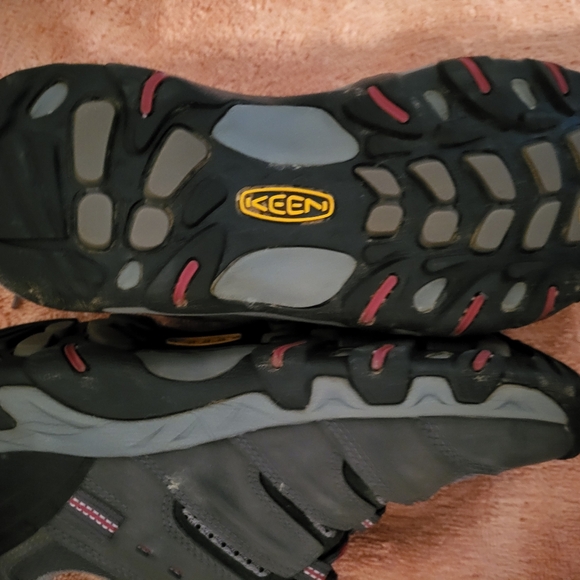 Women's Keen Koven hiking boots 7.5 WIDE Gray - Picture 3 of 7